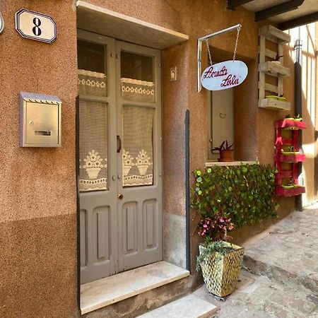 Vila La Locanda Lulu Castelbuono  Exteriér fotografie